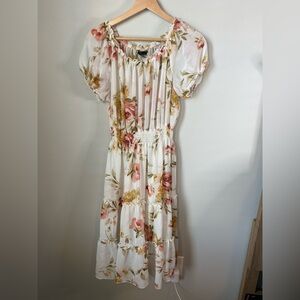 Floral Dress with Puff Sleeves